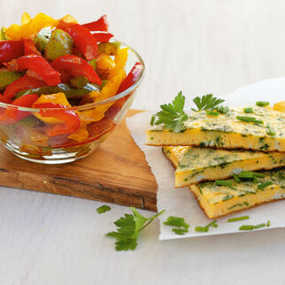 Omelett mit buntem Paprikagemüse Omelett mit buntem Paprikagemüse