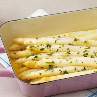 Ofenspargel mit Zitronenbutter Ofenspargel mit Zitronenbutter