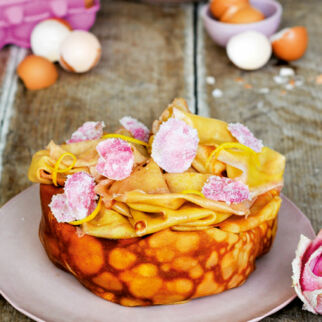 G&acirc;teau des Cr&ecirc;pes mit Rosencreme