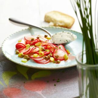 Radieschen-Carpaccio mit Ricottanocken