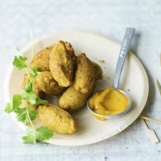 Linsenbällchen mit Mangodip Linsenbällchen mit Mangodip