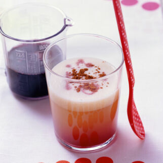 Birnen-Zimt-Molke mit Holundersaft Birnen-Zimt-Molke mit Holundersaft