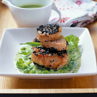 Schweinefilet mit jungen Erbsen und Estragon Schweinefilet mit jungen Erbsen und Estragon