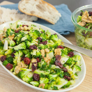 Vegetarischer-Brokkolisalat Vegetarischer-Brokkolisalat