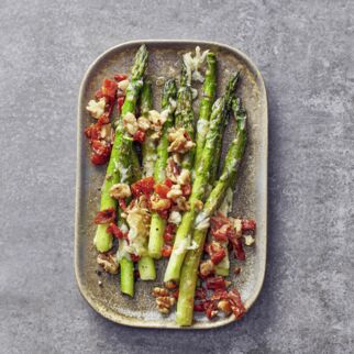 Spargelgratin mit Walnüssen Spargelgratin mit Walnüssen