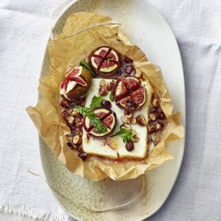 Schafskäsepäckchen mit Feigen Schafskäsepäckchen mit Feigen