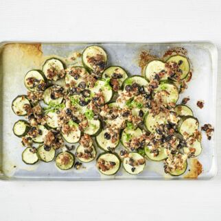 Zucchini-Brät-Blech Zucchini-Brät-Blech
