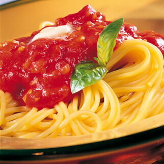 Spaghetti mit Tomatensugo Spaghetti mit Tomatensugo
