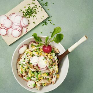 Frühlingshafter Nudelsalat Frühlingshafter Nudelsalat