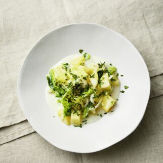 Wirsing-Kartoffel-Topf mit Bohnensauce Wirsing-Kartoffel-Topf mit Bohnensauce