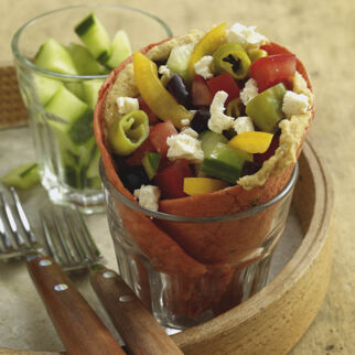 Griechische Bauernsalat-Wraps Griechische Bauernsalat-Wraps