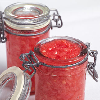 Schnelle Rhabarbersalsa Schnelle Rhabarbersalsa