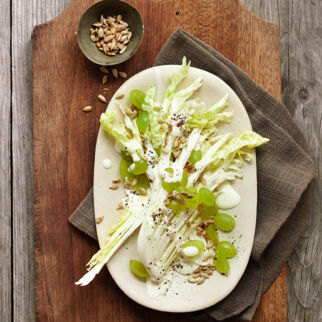 Chinakohlsalat mit Weintrauben Chinakohlsalat mit Weintrauben