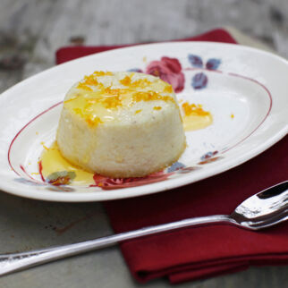 Topinambur-Flan mit Orangenöl Topinambur-Flan mit Orangenöl