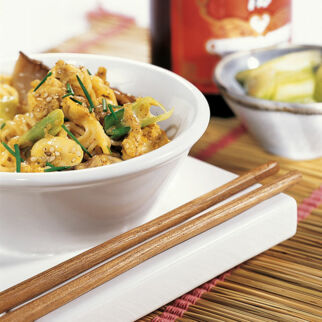 Bratnudeln mit Currypilzen