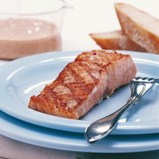 Gegrillter Joghurt-Lachs Gegrillter Joghurt-Lachs