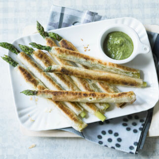 Knusperspargel mit Bärlauchmayo Knusperspargel mit Bärlauchmayo