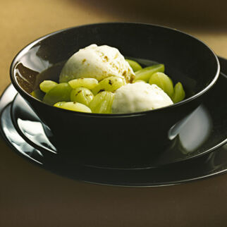 Eis mit heißen Trauben Eis mit heißen Trauben