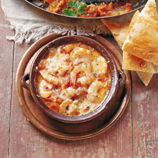 Garnelen mit Gemüse aus dem Tontopf Garnelen mit Gemüse aus dem Tontopf