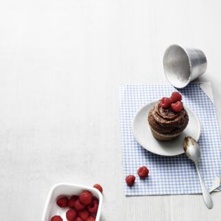 Schokoküchlein mit Himbeeren Schokoküchlein mit Himbeeren