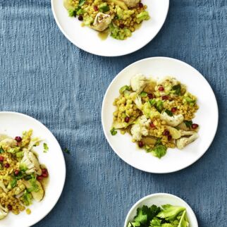 Gerösteter Blumenkohlsalat mit Linsen Gerösteter Blumenkohlsalat mit Linsen