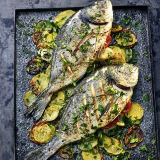 Doraden auf Kartoffelbett Doraden auf Kartoffelbett