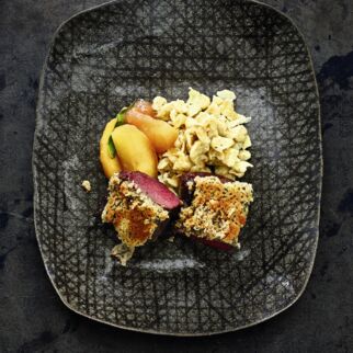 Rehrücken mit Bittersalat Rehruecken Spaetzle Quitte