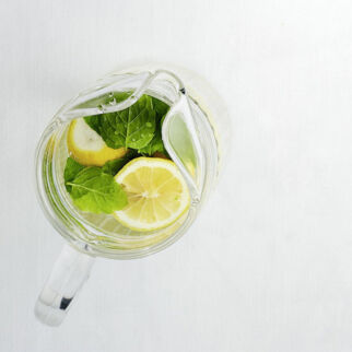 Zitronenwasser Rezept | Küchengötter