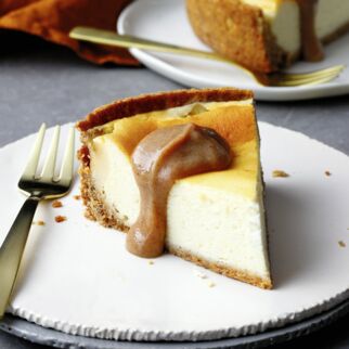 Käsekuchen mit
Dattel-Salz-Karamell Käsekuchen mit
Dattel-Salz-Karamell
