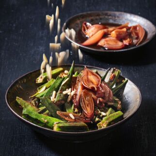 Okraschoten mit
Balsamicoschalotten Okraschoten mit
Balsamicoschalotten