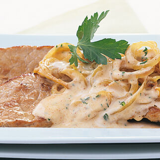 Schweineschnitzel in Paprikarahm Schweineschnitzel in Paprikarahm