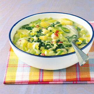 Kartoffelsuppe mit dreierlei Lauch Kartoffelsuppe mit dreierlei Lauch