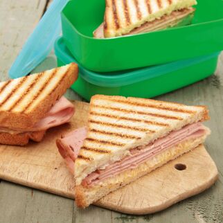 Leberkäse-Senf-Toasts Leberkäse-Senf-Toasts