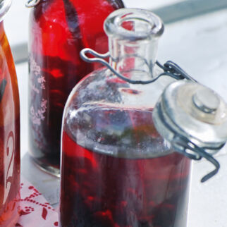 Gewürzter Johannisbeerlikör Gewürzter Johannisbeerlikör