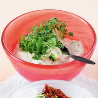 Meerrettichquark mit Kräutern Meerrettichquark mit Kräutern