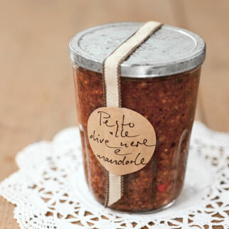 Pesto von Kalamata-Oliven