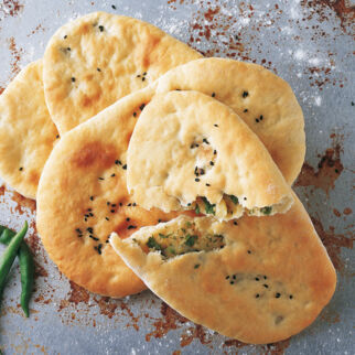 Gefülltes Hefebrot Gefülltes Hefebrot