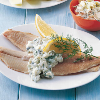 Räucherfisch mit Apfelsauce