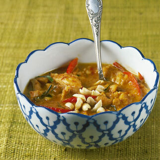 Hähnchen-Erdnuss-Curry
