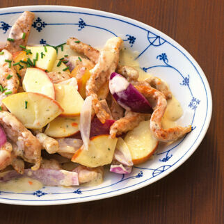 Geschnetzeltes mit Äpfeln Geschnetzeltes mit Äpfeln