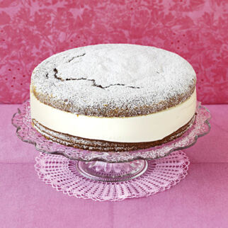 Zitronen-Käsesahnetorte Zitronen-Käsesahnetorte