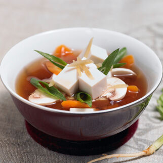 Asia-Suppe mit Tofu