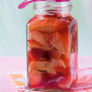 Rhabarberkompott aus dem Ofen Rhabarberkompott aus dem Ofen