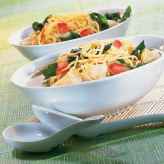 Fisch-Nudelsuppe Fisch-Nudelsuppe