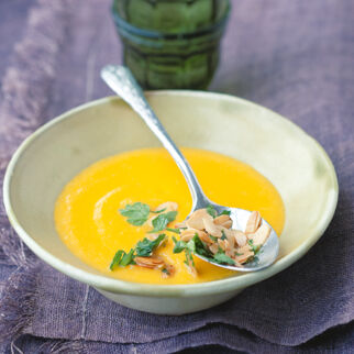 Möhren-Orangen-Suppe mit Ingwer