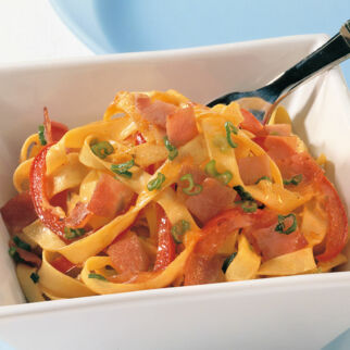 Schinkennudeln Schinkennudeln