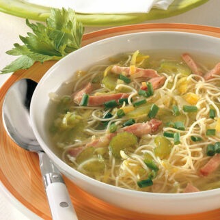 Schnelle Nudelsuppe Schnelle Nudelsuppe