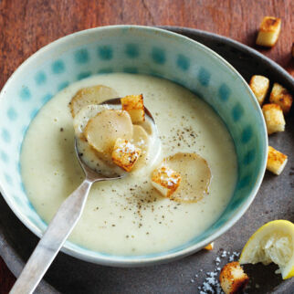 Topinambursuppe mit Croûtons