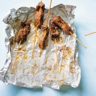 RINDFLEISCH-PINCHITOS MIT ZITRONEN-CHILI RINDFLEISCH-PINCHITOS MIT ZITRONEN-CHILI