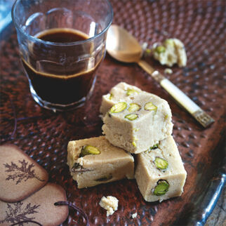 Sesamhelva mit Pistazien Sesamhelva mit Pistazien